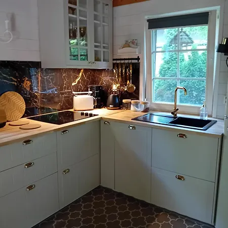 Black & White - Honey בקתה *