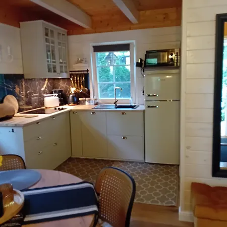 Black & White - Honey בקתה קולז'בו