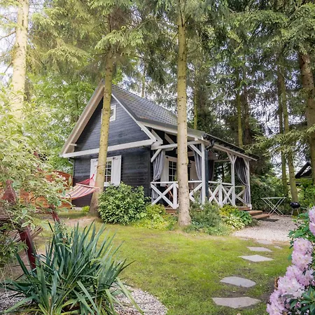 Chalet Black & White - Honey