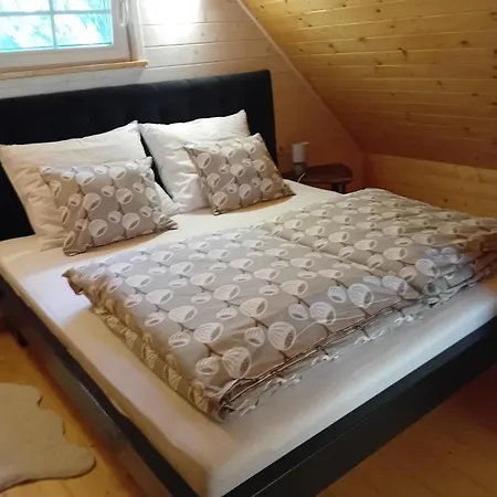 Black & White - Honey בקתה קולז'בו