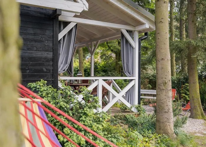 Chalet Black & White - Honey *