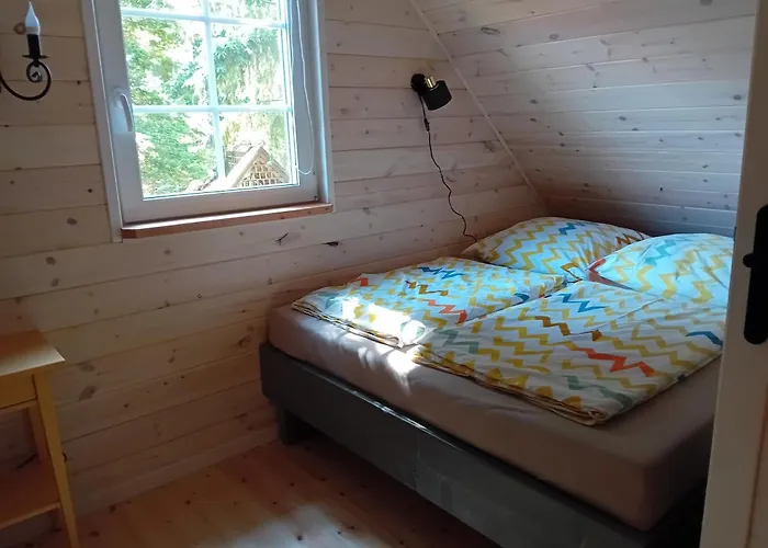 シャレー Black & White - Honey コウチェボ